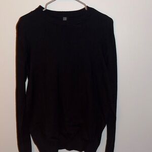Vuori Classic Black Sweater